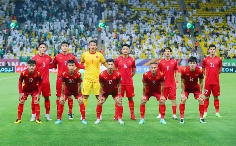 Hướng Dẫn Luật Sân Bóng Đá Thi Đấu Chi Tiết Cho Cầu Thủ